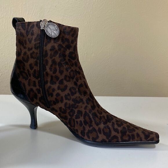 DONALD PLINER 5 leopard print brown booties EUC - Picture 4 of 16